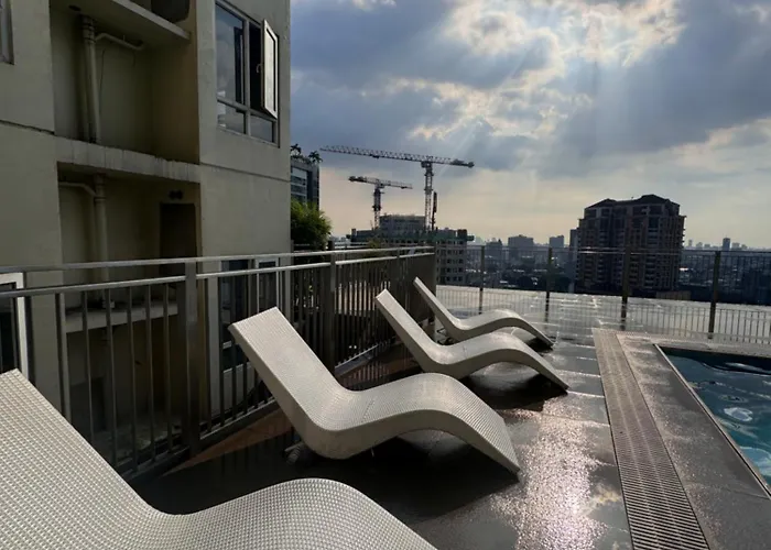 Boho Style Cozy Unit Along Edsa, 3mins Walk From Gma Mrt Kamuning *