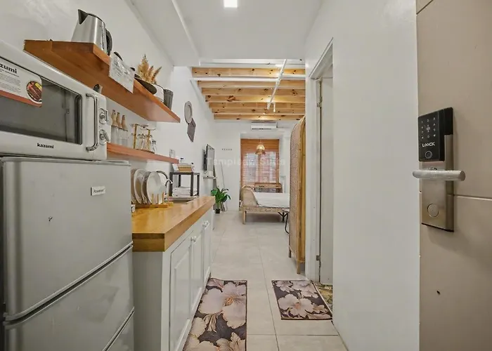 Boho Style Cozy Unit Along Edsa, 3mins Walk From Gma Mrt Kamuning * Manila